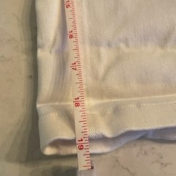 178. Cache White size 4 Capri Pants with rhinestone details - Picture 5 of 8